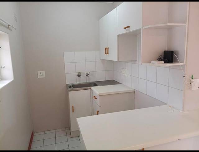 2 BEDROOM PROPERTY TO RENT IN PINELANDS
